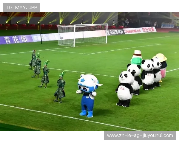 啦啦队激情助威点燃足球场 热血氛围助力球队奋勇前行